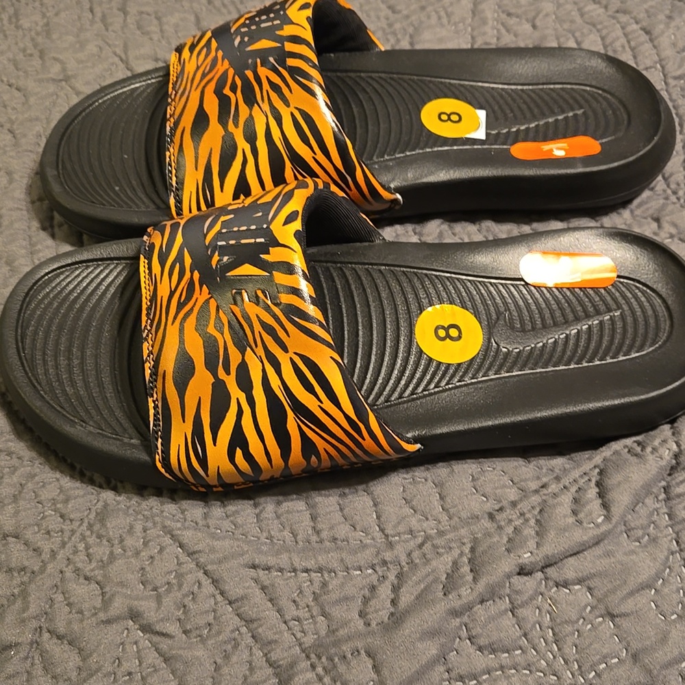 Nike Black and Orange Tiger Print Slides - Picture 3 of 3